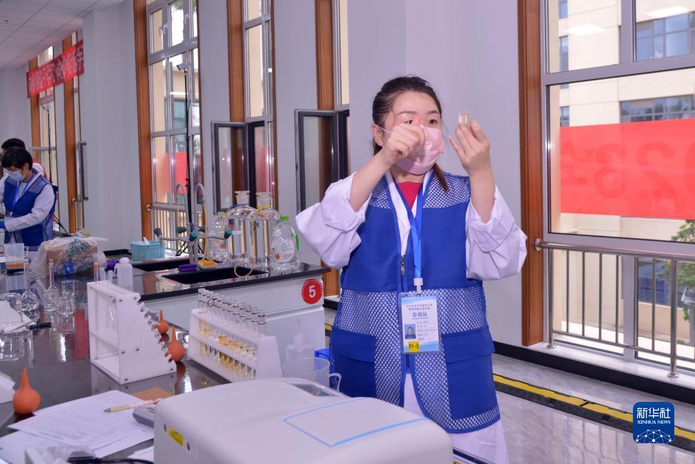游戏奔驰网站平台多少
